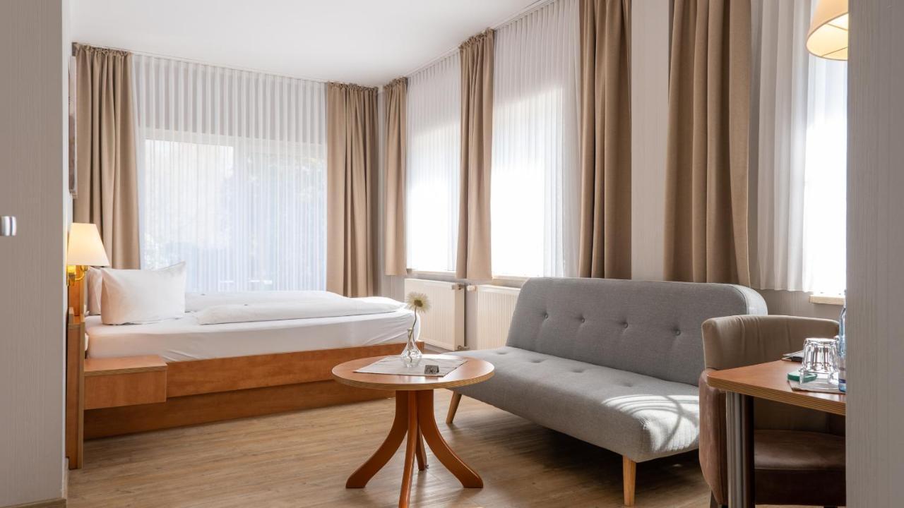 Hotel Am Uenglinger Tor Stendal Esterno foto