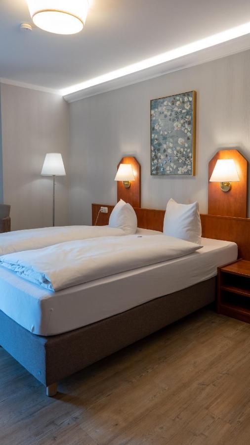 Hotel Am Uenglinger Tor Stendal Esterno foto