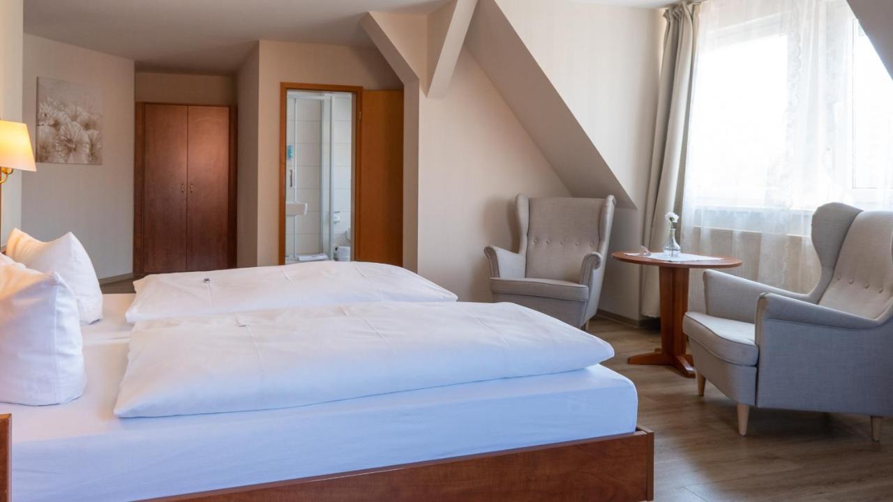 Hotel Am Uenglinger Tor Stendal Esterno foto
