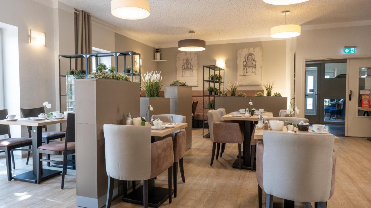 Hotel Am Uenglinger Tor Stendal Esterno foto